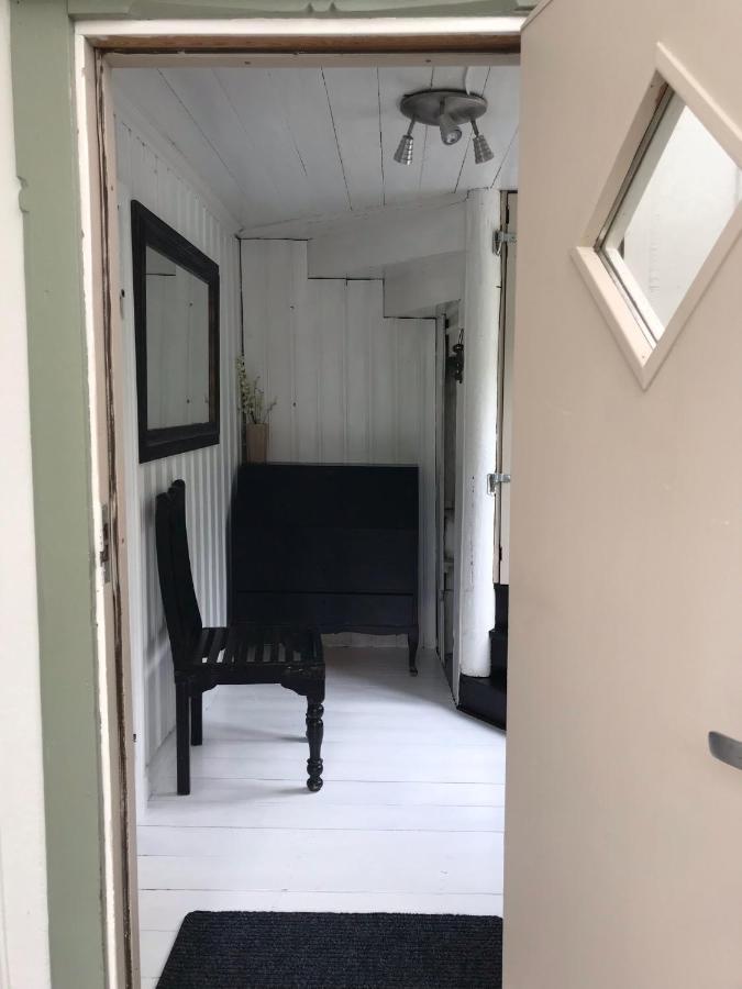 Fagerbacka Torp. Soet Stuga Naera Havet Lysekil Kültér fotó